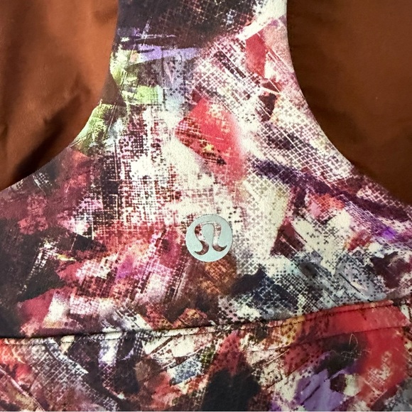 Lululemon Athletica Red Pink Fitted Crop Sports Top Size 8 - Picture 3 of 7